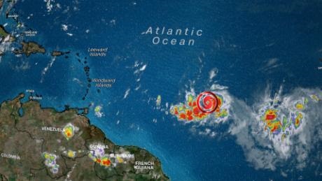 Bret amenaza a RD instan a prepararse ante posible impacto