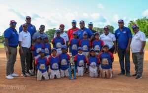 boca-chica-domina-la-gran-final-en-la-division-u-8-del-torneo-de-beisbol-de-abeprosado