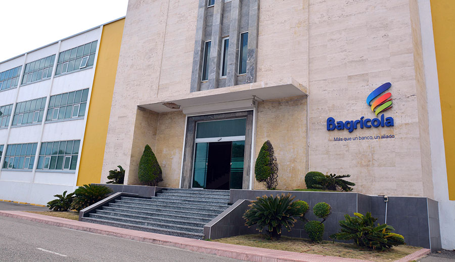 El Banco Agrícola asegura diez cultivos abarcan 54.5 % de los préstamos a tasa cero