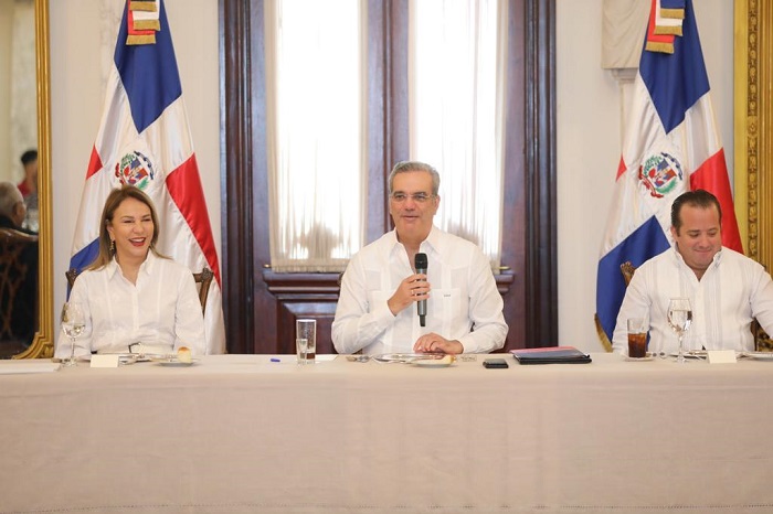 Milagros Germán expresa continuaremos con la alegría hecha merengue