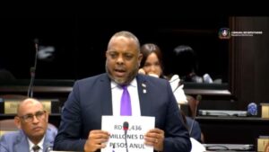 Diputado, Luis Henriquez, nuevo vocero del PLD en la Cámara de Diputados.