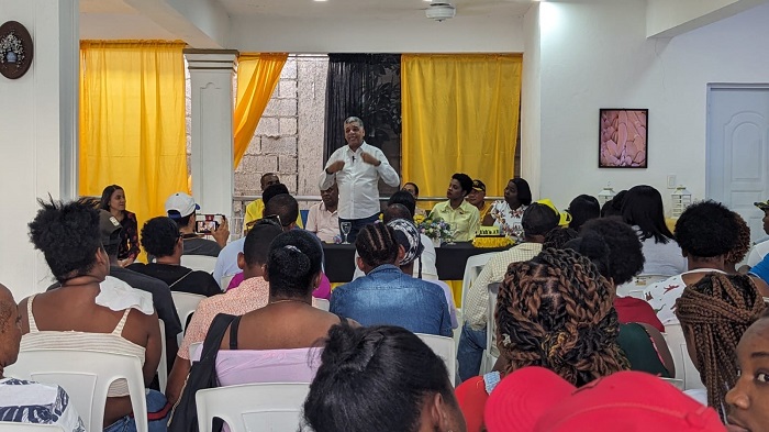 PHD juramenta decenas de nuevos integrantes a su comité municipal en Santa Bárbara de Samaná