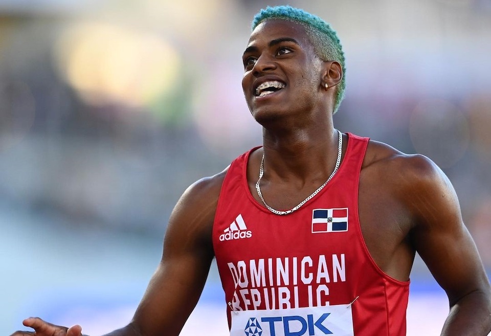 Alexander Ogando avanza a la semifinal Mundial de Atletismo