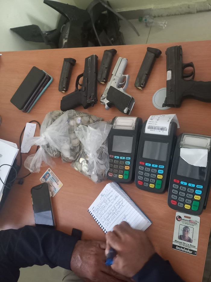 La Romana: Capturan tres reconocidos delincuentes y les ocupan tres armas de fuego