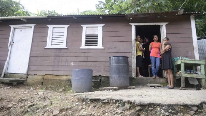 Familiares de niña secuestrada.