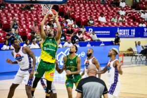 San Carlos vence a Los Prados