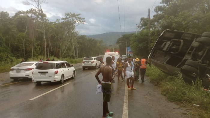 Accidente en Cruce de Bonao