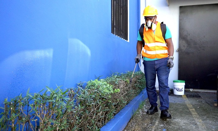IDOPPRIL fumiga áreas de sus oficinas en todo el país, para atacar el mosquito provoca el dengue
