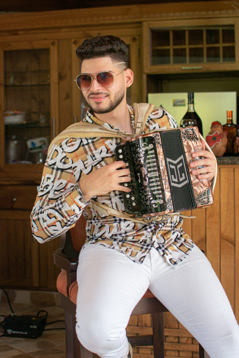 Jayson Guzmán lanza su nuevo tema “Ella me olvidó” y anuncia gira por Estados Unidos