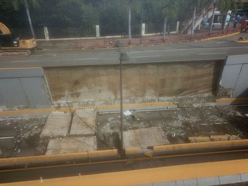 DERRUMBE 27