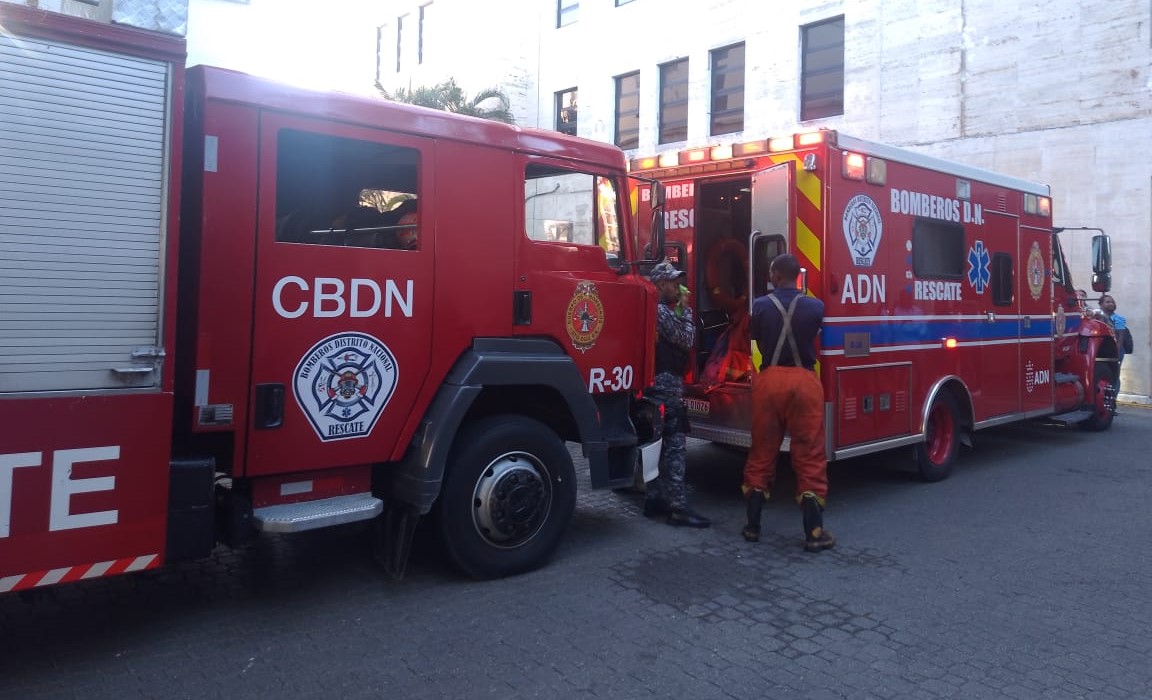 Ministerio de Educación suspende labores tras un conato de incendio