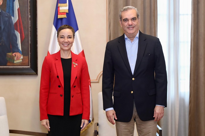 Presidente Abinader recibe a la ministra de Relaciones Exteriores de Jamaica