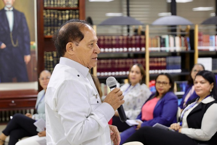 charla