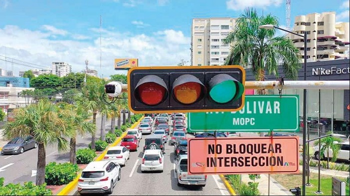 DGCP anula licitación del Intrant para instalación de semáforos