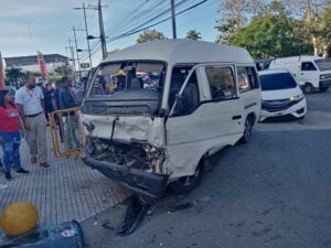 9-1-1 coordina la asistencia en accidente de tránsito en la avenida Lupe...