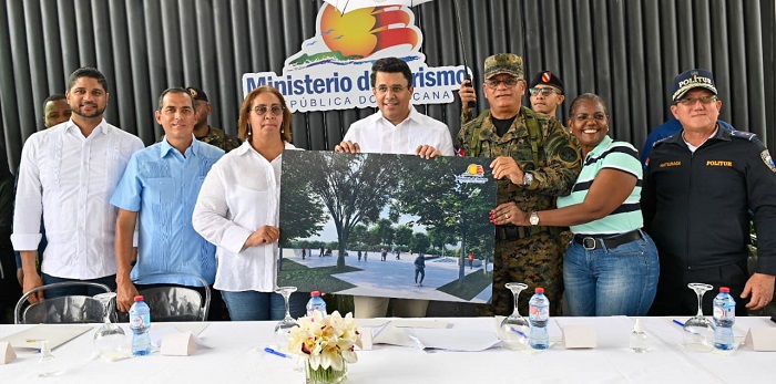 David Collado deja iniciadas obras en los Bajos de Haina que impactarán en el turismo
