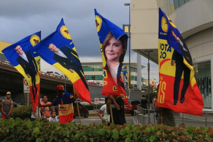 Luis “El Gallo” y la UDC toman las principales avenidas de la capital