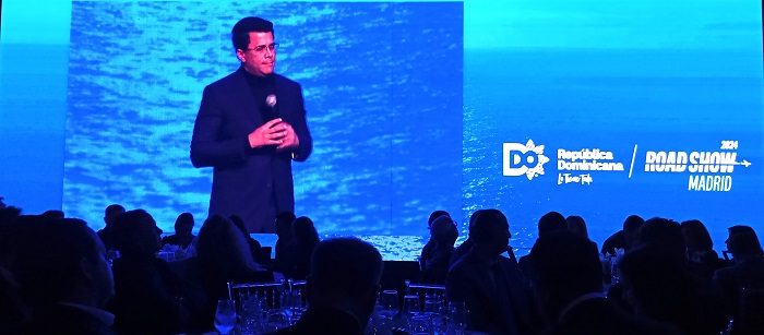 Collado inspira 300 Tour Operadores Españoles al presentar el fenómeno del turismo dominicano