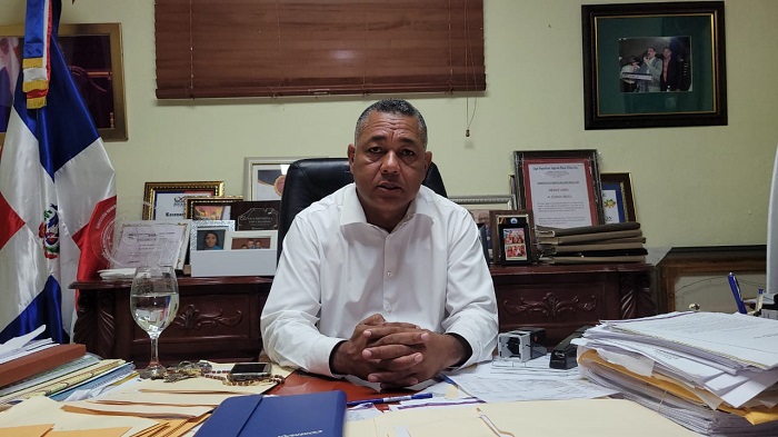 Alcalde de BC pide intervención del Presidente Abinader ante amenazas de desalojar a 15 mil familias