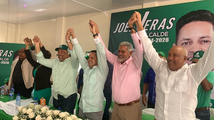 FP juramenta candidatos a alcaldes de provincia María Trinidad Sánchez