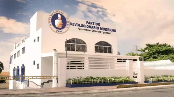 Llegó el primer crucero del 2024 a Puerto de Cabo Rojo (2)