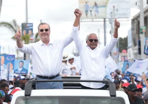 Abinader continúa dando apoyo a candidatos municipales del PRM