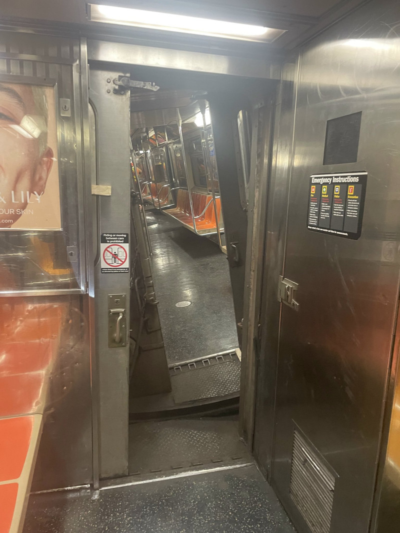Choque de dos trenes en NY deja 18 heridos, según reporte