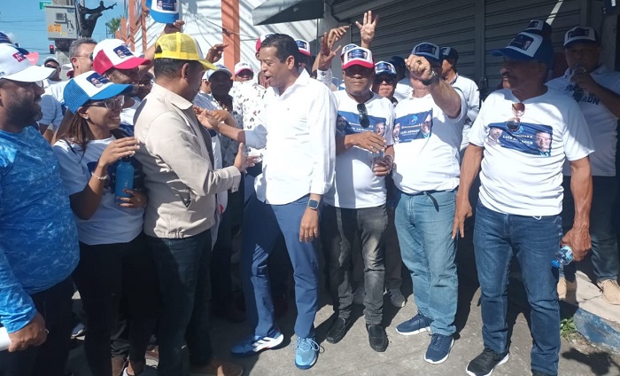 Comunicadores 8.0 de apoyo a la reelección de Luis Abinader respalda candidatos del DN