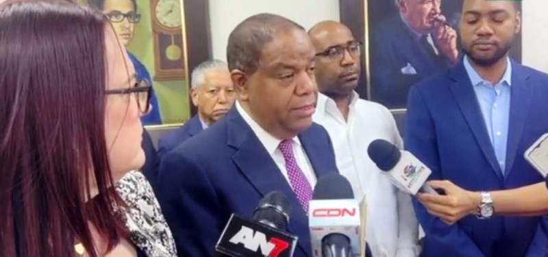 Danilo Diaz: Gobierno incumple Ley en las asignaciones a los partidos