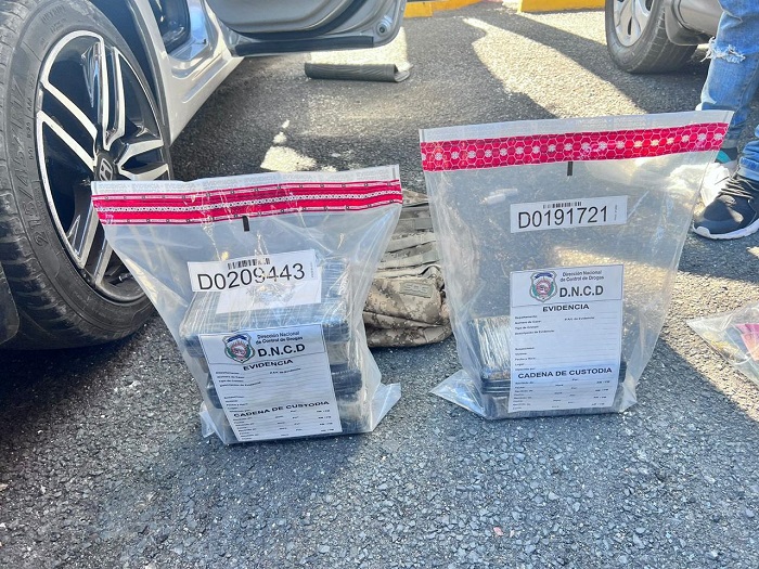 Arrestan cuatro personas con siete mil gramos de cocaína en SDE