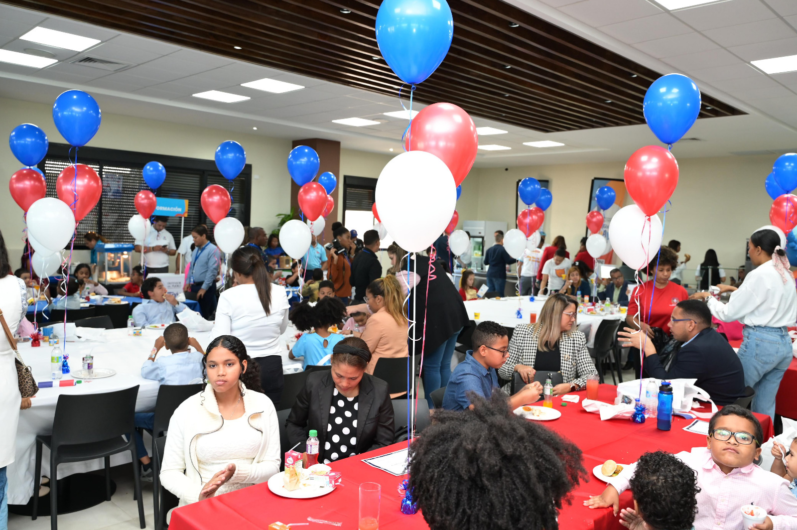 Dominicanos en el exterior reconocen aportes del alcalde Manuel Jiménez a la cultura