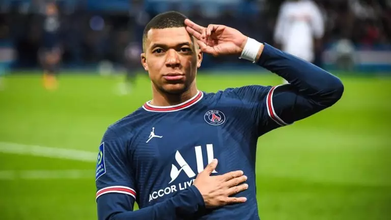 Mbappé anuncia no seguirá en la próxima temporada con el PSG