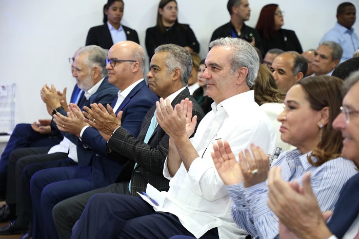 Gobierno realiza obras en la frontera por más de RD$2,500 millones