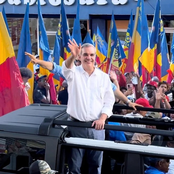 Luis “El Gallo” dice tiene verticalidad de acero en defensa de la soberanía nacional