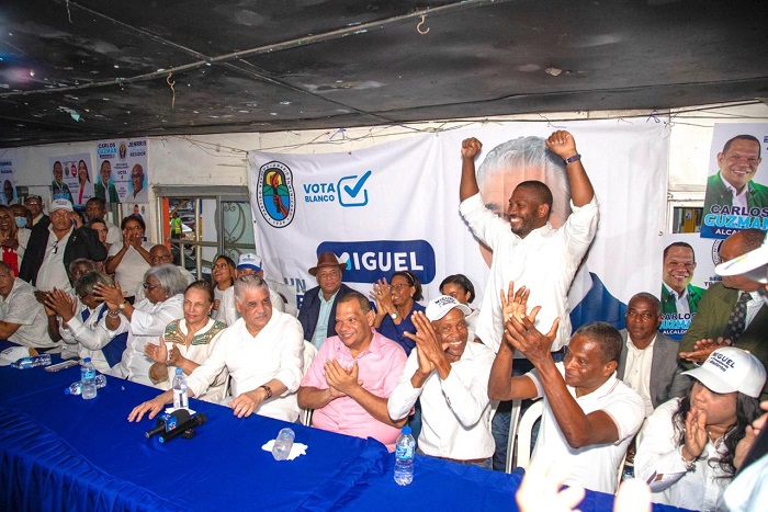 Miguel Vargas asegura Carlos Guzmán ganará arrolladoramente en SDN