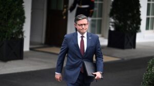 El presidente de la Cámara de Representantes de EE.UU., Mike Johnson, tras una reunión en la Casa Blanca. Washington, 27 de febrero de 2024. Jim Watson / AFP