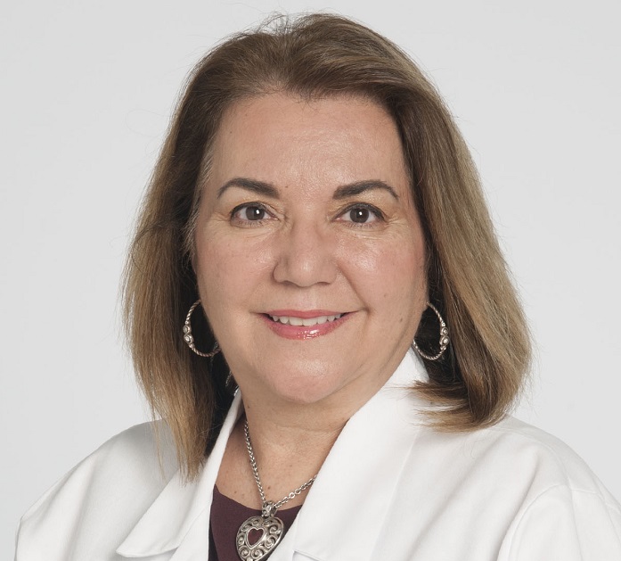 Doctora Lyssette Cardona, especialista en enfermedades infecciosas