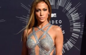 Jennifer López aparece explosiva un un selfie que publicó en su cuenta de Instagram. Crédito: Frazer Harrison | Getty Images