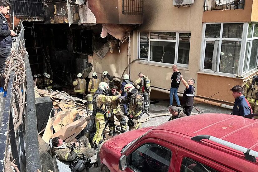 Un incendio deja al menos 29 muertos en una discoteca de Estambul (Turquía)