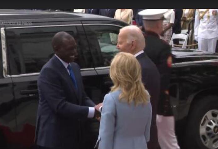 Biden agradece al keniano Ruto por enviar policía a Haití
