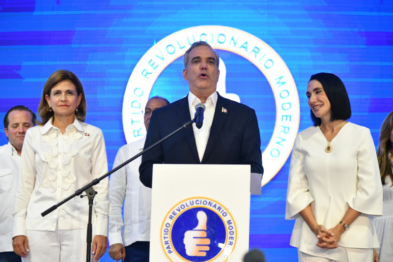 Abinader celebra victoria en las elecciones presidenciales: “¡No les fallaré!”