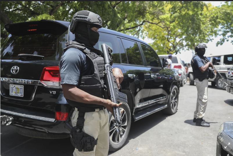 Líderes haitianos destituyen al jefe de policía y nombran uno nuevo