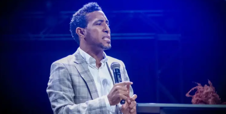 Imponen tres meses de prisión preventiva a pastor imputado de violación