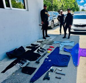 Policía captura a seis hombres señalados como autores del robo de cerca de RD$3 millones a mensajero mediante asalto en Santiago
