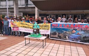 Protestas PGR por Barcaza Los Negros Azua