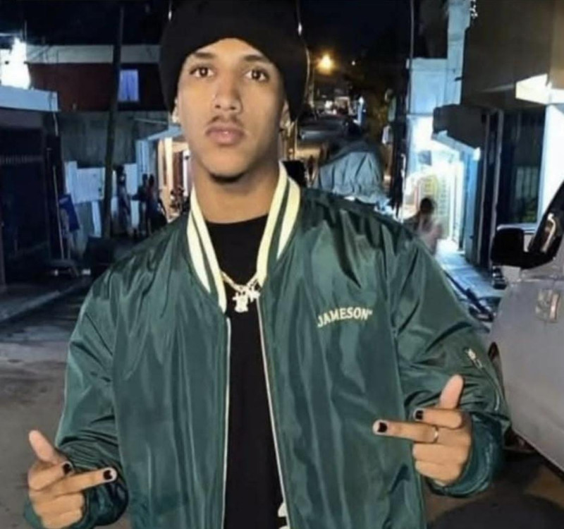 Asesinan a Eudy Hernández mientras grababa un video musical en Año Nuevo en La Romana