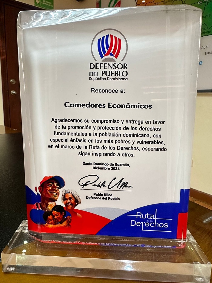 Defensor del Pueblo reconoce a Comedores Económicos por compromiso con los derechos de la población