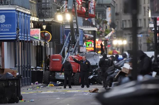 Tragedia en Nueva Orleans: camión embiste a multitud en Bourbon Street, 10 fallecidos