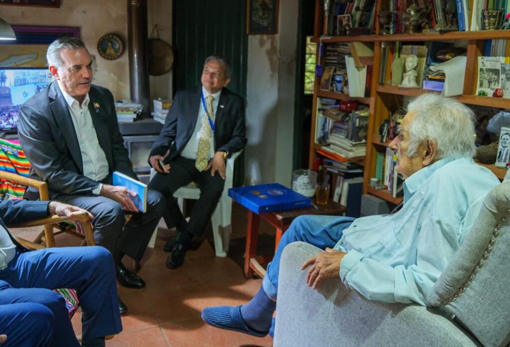 Luis Abinader Y José Pepe Mujica