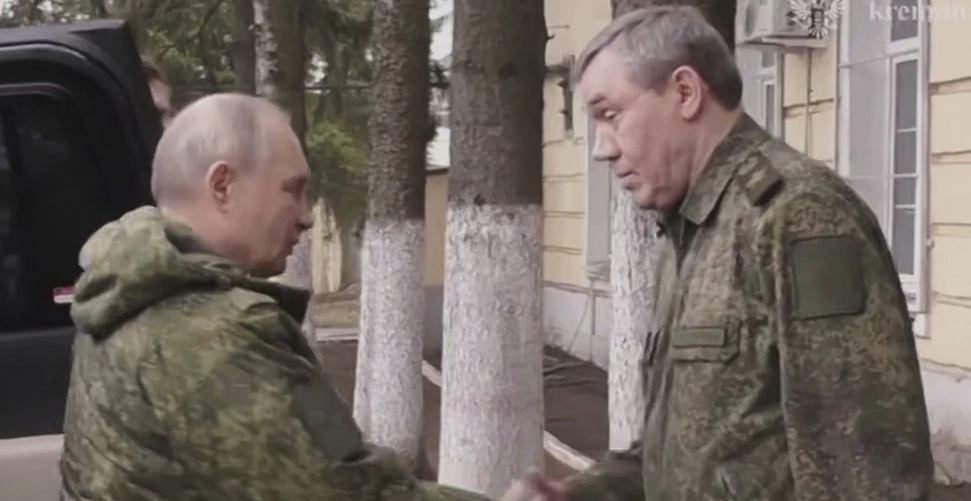 Vladímir Putin y Valery Gerasimov